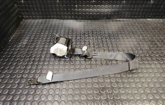 Nissan Qashqai Front seatbelt 868844EA1A