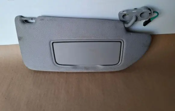 Volvo V70 Sun visor 3572