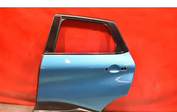 Renault Captur Rear door