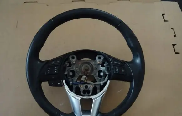 Mazda CX-5 Steering wheel