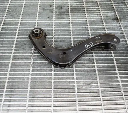 Toyota C-HR I Rear upper control arm/wishbone