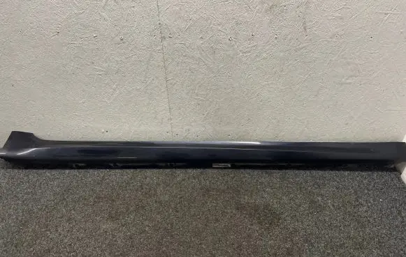 BMW 5 G30 G31 Sill 8064744