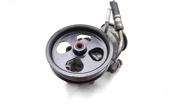 Toyota Corolla Verso AR10 Power steering pump