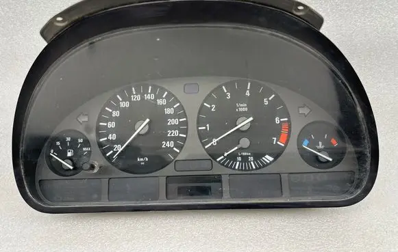 BMW 5 E39 Speedometer (instrument cluster) 62118372354 110008735021