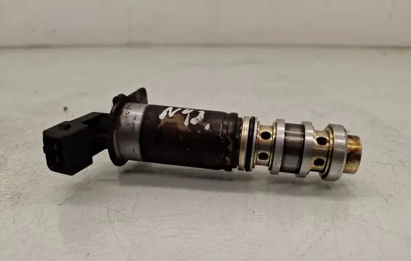 BMW 1 E81 E87 Camshaft vanos timing valve 7584115