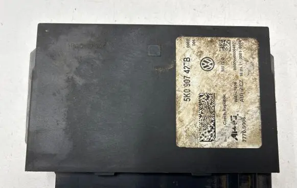 Volkswagen Touran II Comfort/convenience module 5K0907427B 77709006 00000000004923