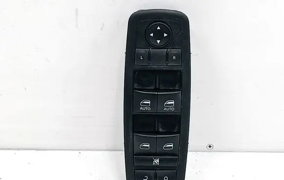 Dodge Durango III Electric window control switch 68319802AA