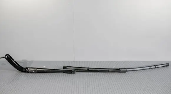 Mercedes-Benz Sprinter W907 W910 Front wiper blade arm A9108203200