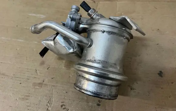 Volkswagen Golf VIII EGR valve cooler