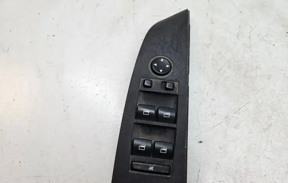 BMW X3 E83 Electric window control switch 6943246 373204SW