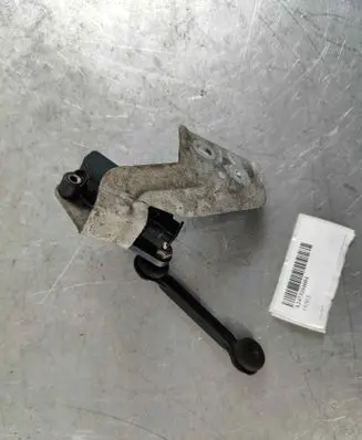 Mercedes-Benz CLA C118 X118 Rear air suspension level height sensor A2473204604