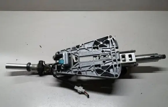 Mercedes-Benz C W204 Steering wheel axle A2044601816 PP204460219