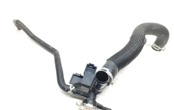 Toyota Yaris XP210 Engine coolant pipe/hose
