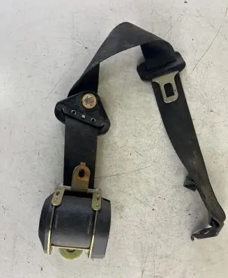 Honda Civic Rear seatbelt 02300887