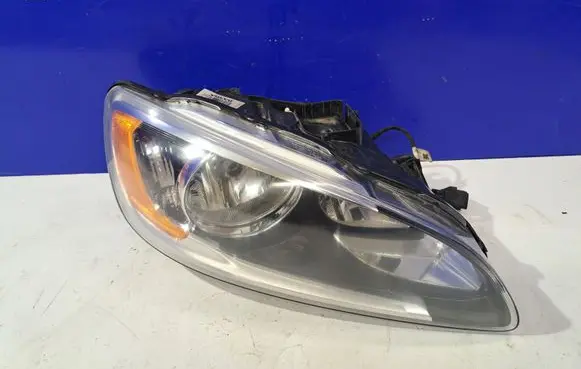 Volvo S60 Headlight/headlamp 31420288