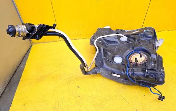 Audi A3 S3 8V Fuel tank 5Q0201021NR 5Q0919050P