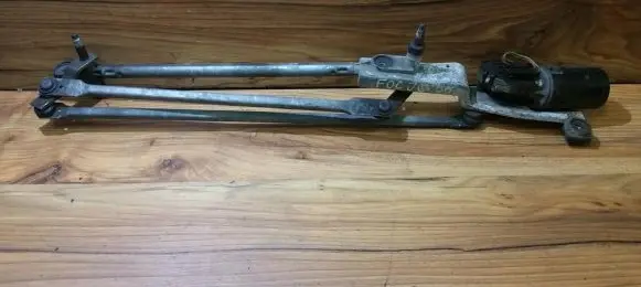 Ford Focus Front wiper linkage and motor
