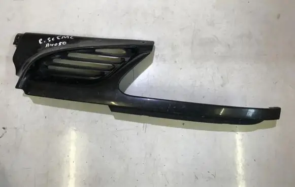Renault Scenic I Front bumper lower grill 7700834200