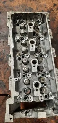 Mercedes-Benz Sprinter W906 Engine head A611101052205050