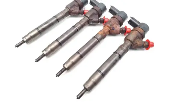 Hyundai ix35 Fuel injectors set 338002A800 0445110411
