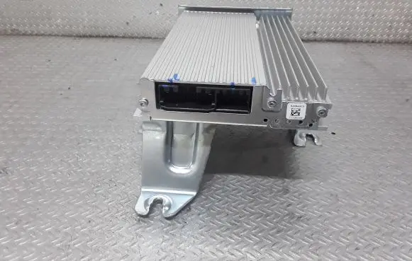 Dodge Journey Sound amplifier 05064302AE