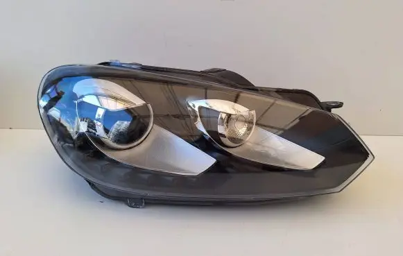 Volkswagen Golf VI Headlight/headlamp 5K1941752D
