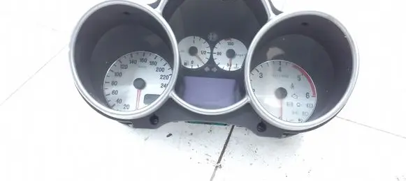 Alfa Romeo 147 Speedometer (instrument cluster) 110008953003 735374416