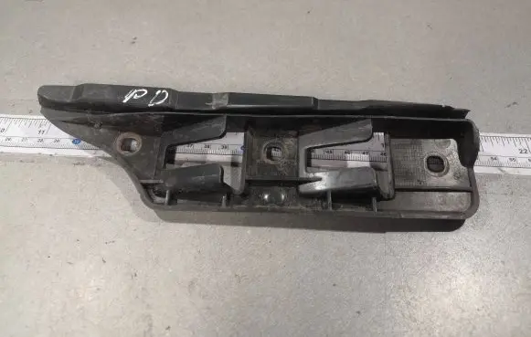 Volkswagen Golf V Front bumper mounting bracket 1K0807184