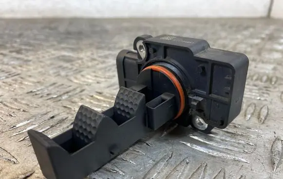 Opel Antara Mass air flow meter 10393949 00512