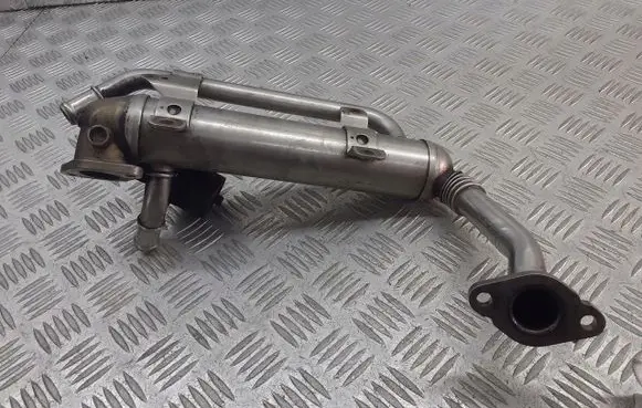 Skoda Octavia Mk2 (1Z) EGR valve cooler 03G131512G