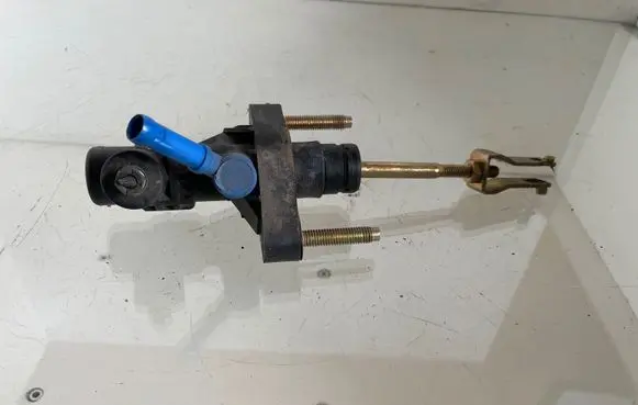 Toyota Corolla Verso AR10 Clutch master cylinder