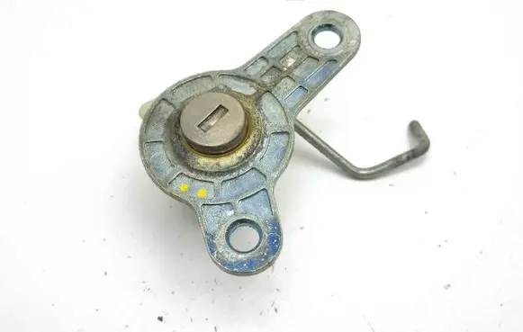 Maserati Quattroporte Front door lock (next to the handle) 242377