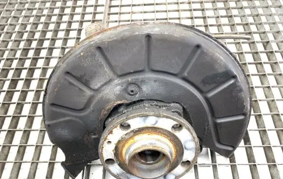 Volkswagen PASSAT B7 Front wheel hub spindle knuckle 
