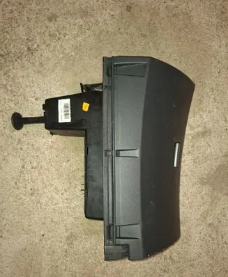 Renault Laguna III Glove box 685000023R