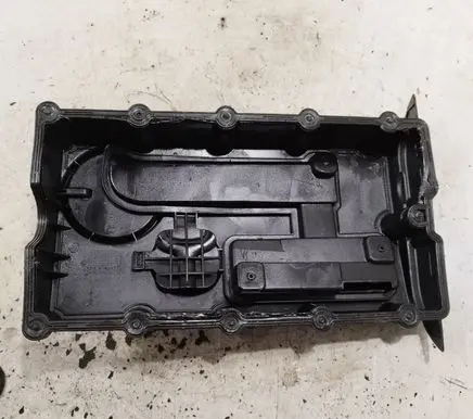 Audi A3 S3 8P Rocker cam cover 03G103475