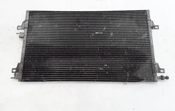 A/C cooling radiator (condenser)