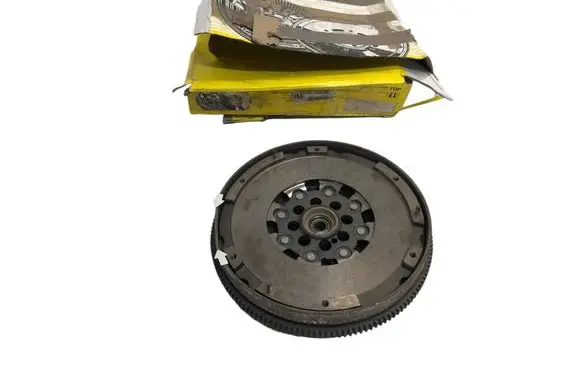 Mercedes-Benz S W221 Flywheel A6470300005 415018410
