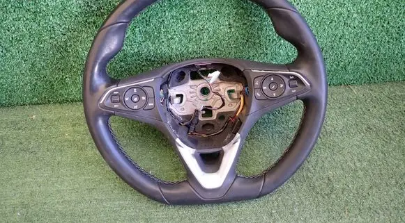 Opel Mokka B Steering wheel 