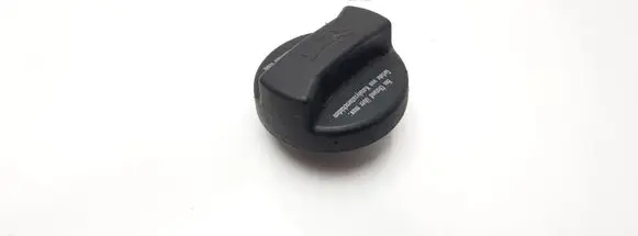 Volkswagen PASSAT B5 Oil filler cap 026103485