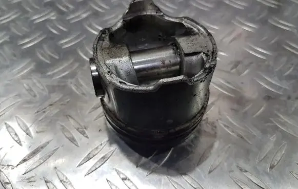 Renault Scenic I Piston 