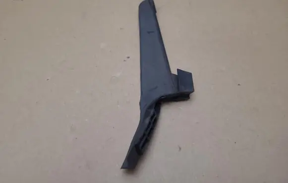 Toyota Prius+ (ZVW40) Windshield trim 5386647030