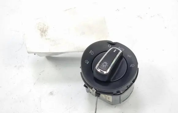 Skoda Superb B6 (3T) Light switch 3T0941431B