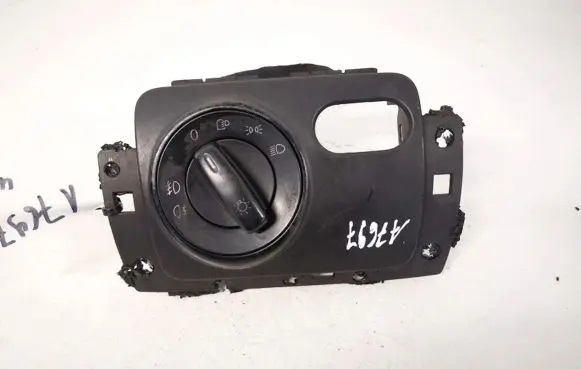 Volkswagen Jetta V Light switch 1k1858341