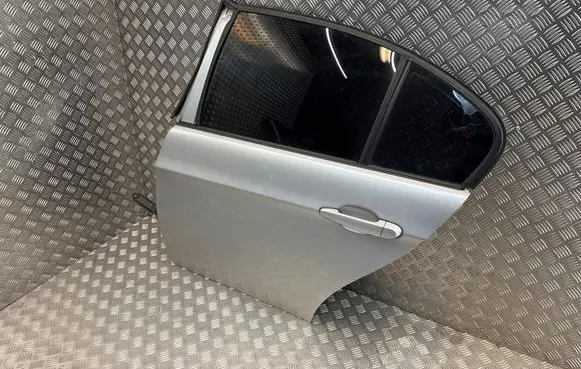 BMW 3 E90 E91 Rear door 41007203647