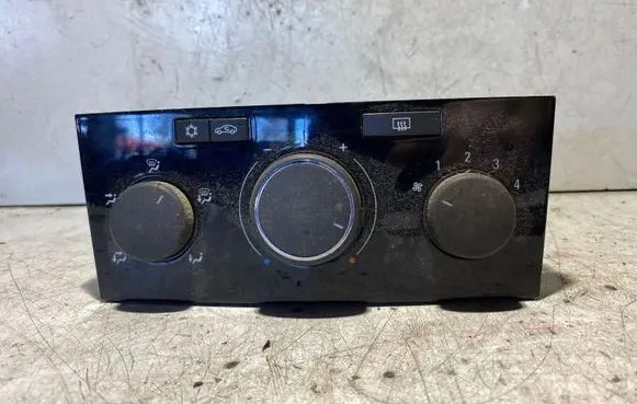 Opel Zafira B Climate control unit 13308176 901513610002 03112010