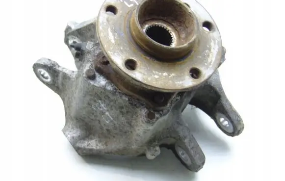 BMW 6 F06 Gran coupe Rear wheel hub spindle/knuckle 6852891