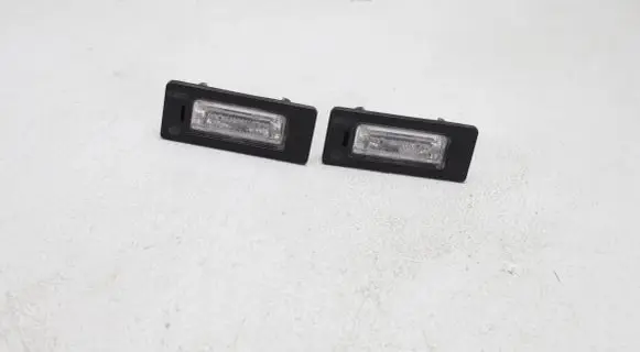 Audi Q5 SQ5 Number plate light 8T0943021