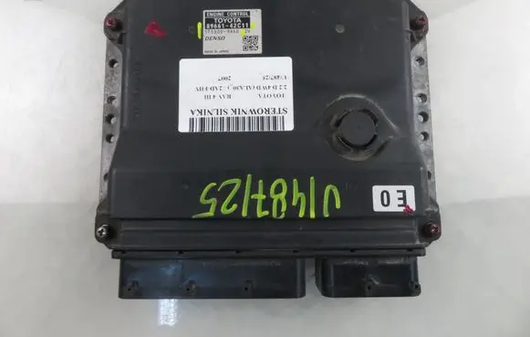 Toyota RAV 4 (XA30) Engine control unit/module 1758009460 8966142C11