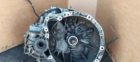 Manual 6 speed gearbox