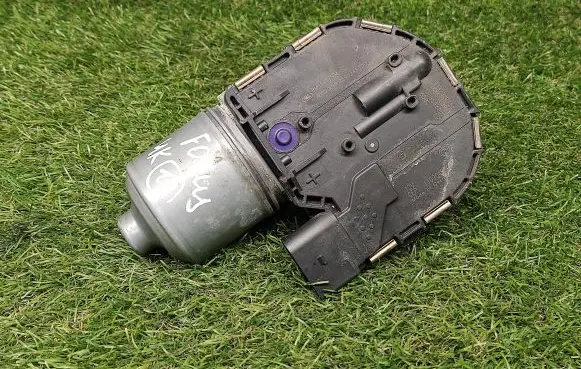 Ford Focus Wiper motor BM5117504BG